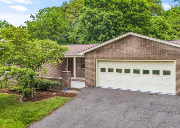 2416 Vincinda Circle, Knoxville, TN 37924