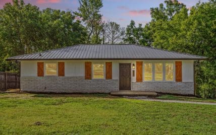 1516 Holman Road, Knoxville, TN 37909 - Photo 2