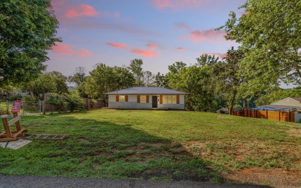 1516 Holman Road, Knoxville, TN 37909 - Photo 4