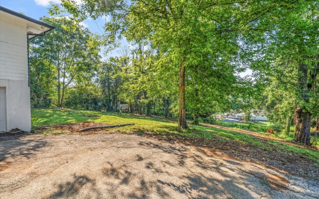 1516 Holman Road, Knoxville, TN 37909 - Photo 8
